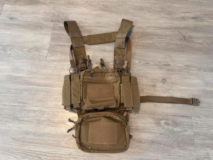 Helikon Tex Training Mini Chestrig Coyote., Verzamelen, Militaria | Algemeen, Landmacht, Overige typen, Nederland, Ophalen of Verzenden