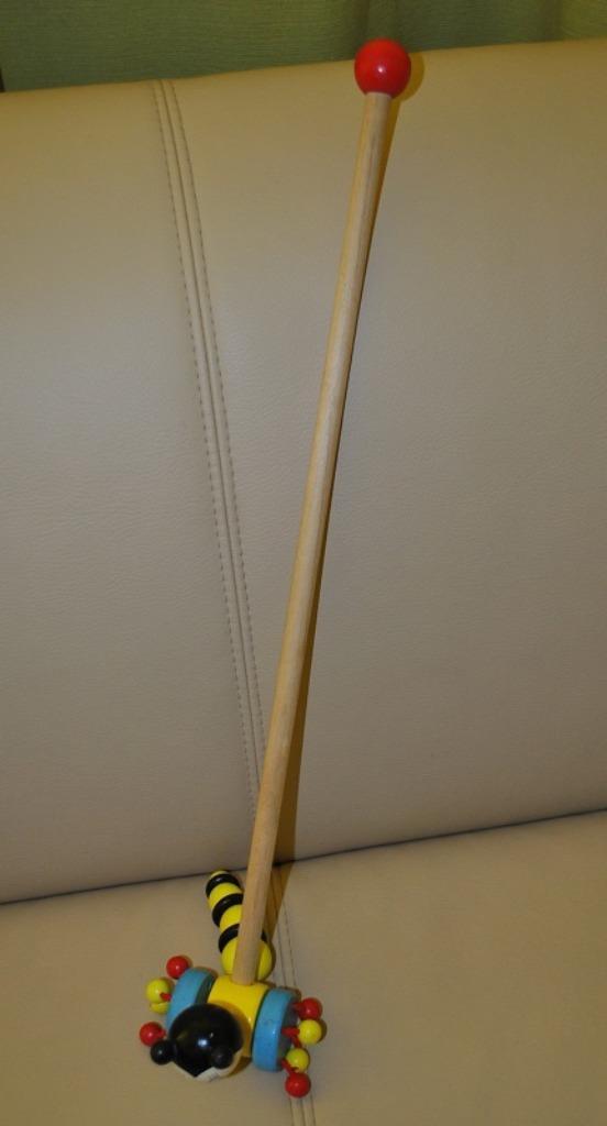 Houten loopstokje met bijfiguurtje loop stokje duwstokje, Kinderen en Baby's, Speelgoed | Houten speelgoed, Nieuw, Duw- of Trekspeelgoed