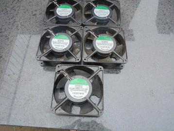 Computer ventilator, computerkoeling, ventilator. beschikbaar voor biedingen
