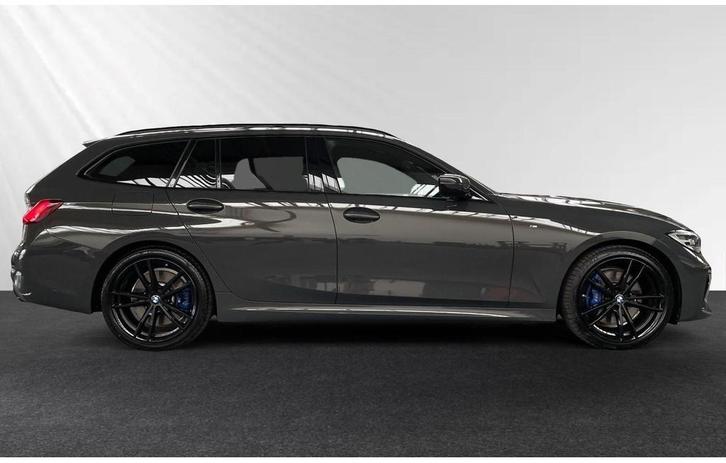 BMW 3-serie Touring M340i xDrive | Pano | Camera | Leder | M, Auto's, BMW, Bedrijf, Te koop, 3-Serie, 4x4, Lederen bekleding, Metallic lak