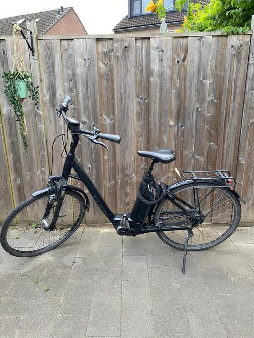 E-Bike Cube Town met Bosch midden-motor, Fietsen en Brommers, Elektrische fietsen, Gebruikt, Overige merken, 51 tot 55 cm, 50 km per accu of meer