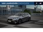 BMW 1 Serie 120 M Sport Automaat / Panoramadak / Achteruitri, Stof, 156 pk, 3 cilinders, Zilver of Grijs