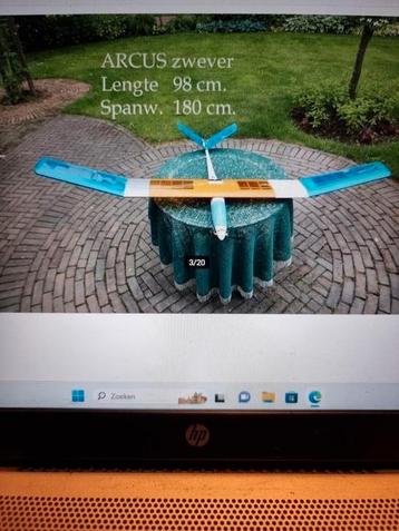 Groot vliegtuig 180 centimeter beschikbaar voor biedingen