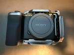 Sony ZV-E10M2 met Smallrig Hawklock Cage, Compact, 26 Megapixel, Ophalen of Verzenden, Zo goed als nieuw