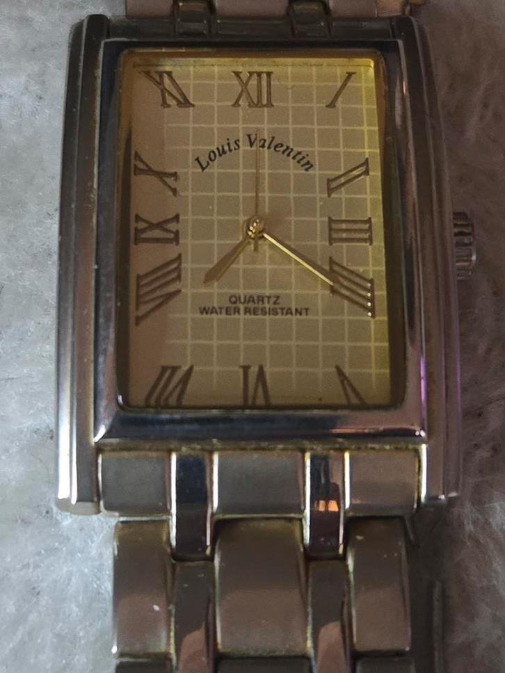 Louis Valentin Polshorloge - Stijlvol en Tijdloos, Verzamelen, Overige Verzamelen, Gebruikt, Ophalen of Verzenden