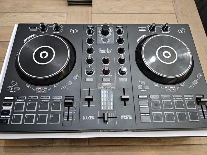 Hercules DJControl Inpulse 300, Muziek en Instrumenten, Dj-sets en Draaitafels, Zo goed als nieuw, Overige merken, Ophalen of Verzenden