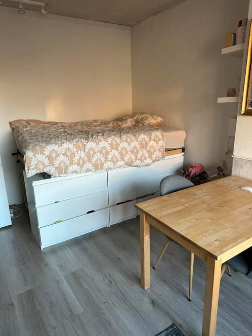 Zelfgemaakte hoogslaper, Huis en Inrichting, Slaapkamer | Stapelbedden en Hoogslapers, Gebruikt, Hoogslaper, 140 cm, 200 cm, Twijfelaar