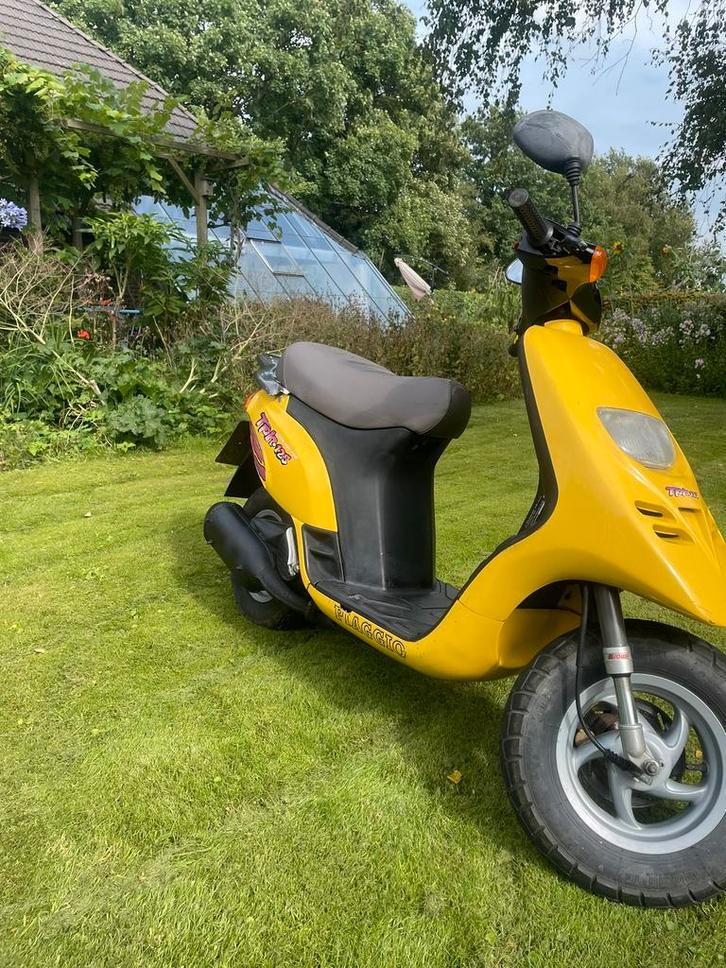 Piaggio typhoon 125cc duits, Fietsen en Brommers, Scooters | Piaggio, Zo goed als nieuw, Overige modellen, Tweetakt, Ophalen of Verzenden
