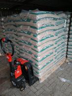 Van roje houtpellets, pelletkorrels, biks, pelletkachel, 6 m³ of meer, Ophalen, Overige houtsoorten, Blokken