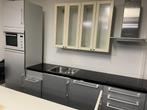 Inbouw keuken incl. Siemens apparatuur (kookplaat - vaatwass, Huis en Inrichting, Keuken | Complete keukens, Grijs, Hoogglans of Gelakt