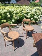 Diverse brocante, stoeltjes, tafeltjes, kastdeuren enz., Ophalen