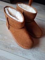 Gevoerde winterlaarsjes - lijken op uggs! nieuw!!, Ophalen of Verzenden, Nieuw, Meisje, Laarsjes
