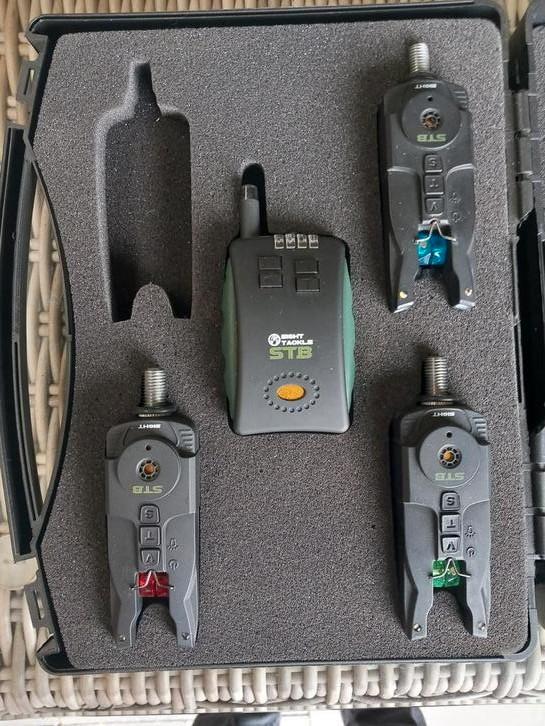 Schitterende 3+1 STB Beetmelders set met verlichte Swingers., Watersport en Boten, Hengelsport | Karpervissen, Nieuw, Overige typen