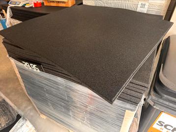 120 m2 direct leverbaar FIT PRO rubber sportvloer hyrox beschikbaar voor biedingen