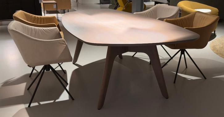 Castelijn Circlips eettafel - showroommodel | 236cm, Huis en Inrichting, Tafels | Eettafels, Zo goed als nieuw, 100 tot 150 cm