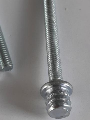 25 st  ankerbout m6 x 50 mm totale lengte 58 mm sanitair beschikbaar voor biedingen