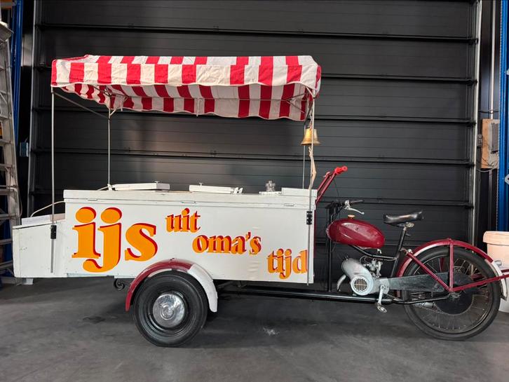 IJscobakfiets/ brommer, Hobby en Vrije tijd, Feestartikelen, Gebruikt, Ophalen