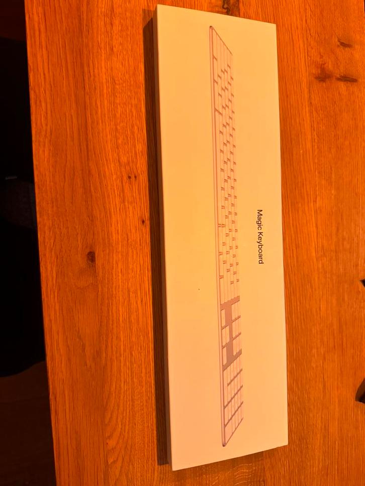 Apple Magic Keyboard met numeriek toetsenblok QWERTY 3., Computers en Software, Toetsenborden, Zo goed als nieuw, Qwerty, Ophalen of Verzenden