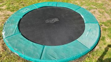 Berg champion 270cm inground beschikbaar voor biedingen