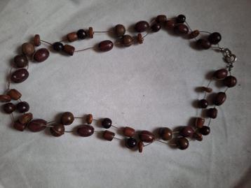 Ketting oude houten kralen of noten 2-snoers beschikbaar voor biedingen