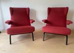 2x Ligne Roset Stoel Fauteuil Rode Stof Zwart Onderstel, Huis en Inrichting, Ophalen, 75 tot 100 cm, Zo goed als nieuw, Metaal