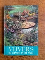 "Vijvers en Rotsen in de tuin" Piet Marée, Ophalen of Verzenden, Zo goed als nieuw, Tuinieren en Tuinplanten