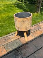 Bloempot op driepoot, Tuin en Terras, Bloempotten, Rond, Ophalen of Verzenden, Zo goed als nieuw, Minder dan 25 cm