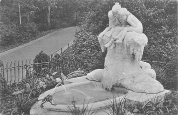 (381-260-007) Düsseldorf Marchenbrunnen beschikbaar voor biedingen