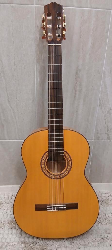 Salvador Cortez Spaanse CF 55 flamenco gitaar in nieuwstaat., Muziek en Instrumenten, Snaarinstrumenten | Gitaren | Akoestisch