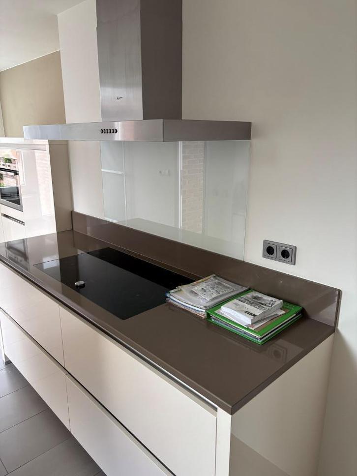 ZGAN Luxe 2de hands maatwerk keuken. Hardstenen blad, NEFF, Huis en Inrichting, Keuken | Complete keukens, Zo goed als nieuw, Overige typen