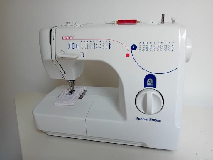 Naaimachine, Happy, special edition (Singer), Hobby en Vrije tijd, Naaimachines en Toebehoren, Zo goed als nieuw, Naaimachine