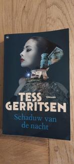 Tess Gerritsen Schaduw van de nacht, Tess Gerritsen, Ophalen of Verzenden, Zo goed als nieuw