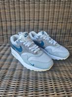 Nike Air Max 1 City Pack London Maat 36 – Zo goed als nieuw, Wit, Nike, Ophalen of Verzenden, Sneakers of Gympen
