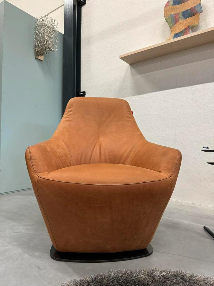 Nieuw Leolux Cantate Fauteuil Danza leer Design draai stoel, Huis en Inrichting, Fauteuils, Nieuw, Leer, 50 tot 75 cm, 75 tot 100 cm