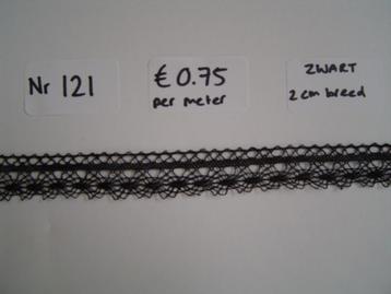 Nr 121) Prachtig fijn GEKLOST oud katoen kant mooi zwart beschikbaar voor biedingen