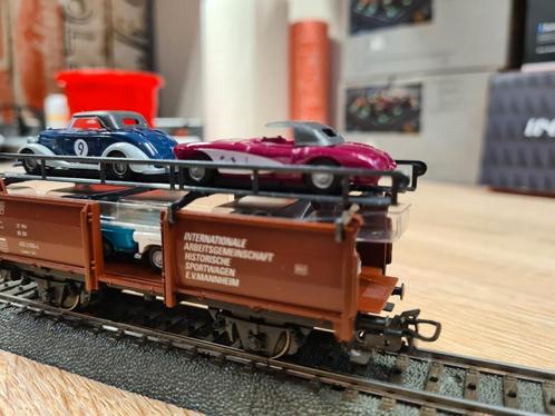 Marklin 84613 HO Autotransporter met 4 oldtimers...!!!, Hobby en Vrije tijd, Modeltreinen | H0, Zo goed als nieuw, Wagon, Wisselstroom