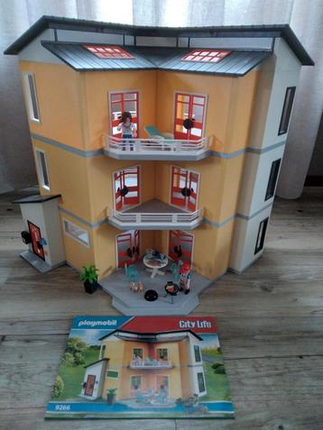 Playmobil city life woonhuis +extra verdieping  beschikbaar voor biedingen