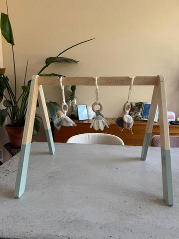 Little Dutch babygym mint groen incl. 3 verlengringetjes beschikbaar voor biedingen