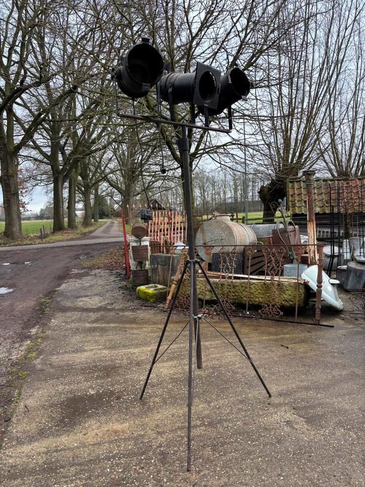 Oude theater spots op statief, Antiek en Kunst, Curiosa en Brocante, Ophalen of Verzenden