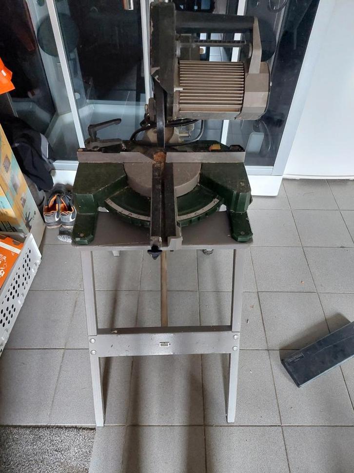 Elektra Beckum KGS 330 Afkortzaag + Zaagtafel, Doe-het-zelf en Verbouw, Gereedschap | Zaagmachines, Gebruikt, Afkortzaag, 1200 watt of meer