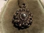ANTIEKE ZILVER HANGER MET ZEEUWSE KNOP VAN KLEDERDRACHT, Sieraden, Tassen en Uiterlijk, Antieke sieraden, Verzenden, Zilver, Hanger