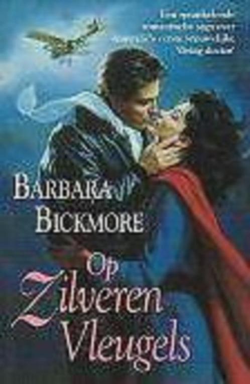 Barbara Bickmore- Op Zilveren Vleugels- HC, Boeken, Historische romans, Zo goed als nieuw, Verzenden