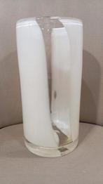 Witte vaas - 28 cm hoog - dia 13 cm, Ophalen of Verzenden, Zo goed als nieuw, Wit, Minder dan 50 cm