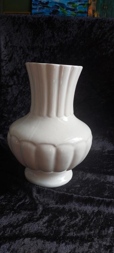 Vintage Delfts witte vaas, Antiek en Kunst, Antiek | Vazen, Ophalen of Verzenden