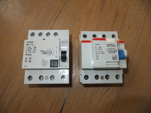 aardlekschakelaar ABB Siemens nieuw 4 polig 3 fasen 0,3 0,03, Hobby en Vrije tijd, Elektronica-componenten, Verzenden
