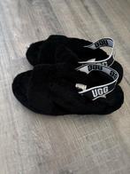 Te koop zwarte fluffy UGG sandalen/sloffen maat 38, UGG, Zwart, Nieuw, Ophalen of Verzenden