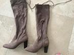 Suède laarzen zand /taupe kleur mt 37, Tamaris, Hoge laarzen, Beige, Ophalen of Verzenden