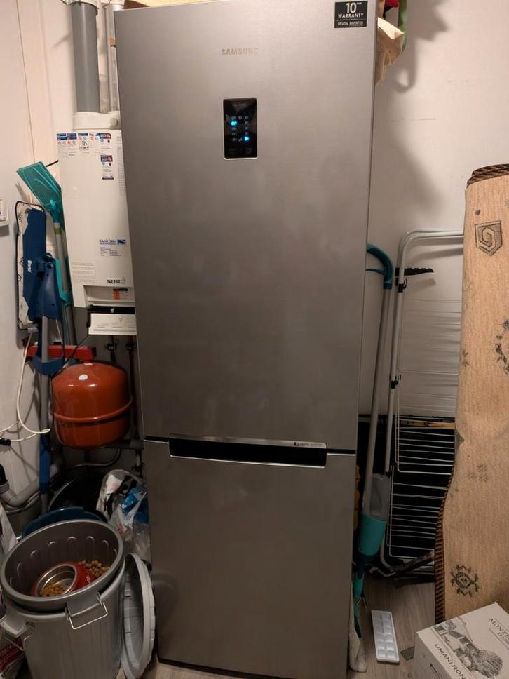 Samsung Koelkast - RB33J3205SA, Witgoed en Apparatuur, Koelkasten en IJskasten, Gebruikt, Met vriesvak, 200 liter of meer, 160 cm of meer