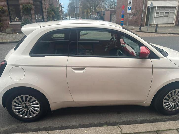 Fiat 500e | Private lease ter overname | direct beschikbaar, Auto's, Fiat, Particulier, Elektrisch, Euro 6, Hatchback, Automaat