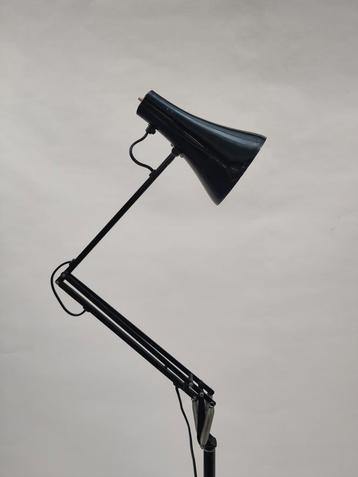 Vintage metalen Terry Angelpoise lamp staande lamp zwart beschikbaar voor biedingen